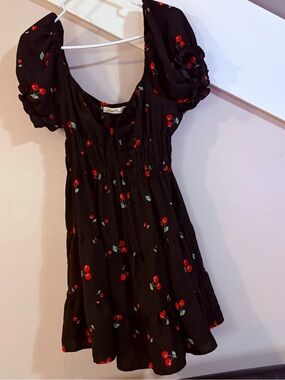 Liberty Love Black Cherry Print Puff Sleeve Mini Dress large